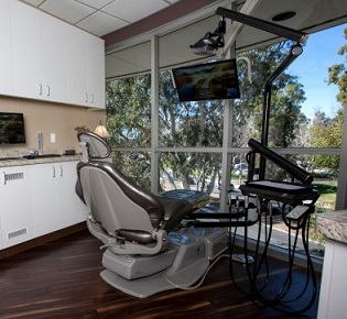 Valencia Headache and Sleep Treatment Center waiting room Valencia Headache and Sleep Treatment Center waiting room